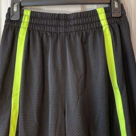 Xersion Black Basketball Shorts‎ Small - Picture 3 of 16